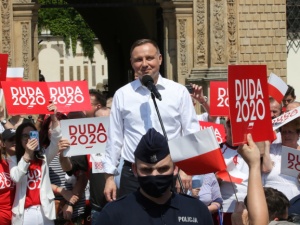 Reuters: "PL prezydent porównał >ideologię LGBT< do sowieckiej indoktrynacji". Odpowiedzieli internauci
