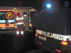 Brawo! Policjanci z Poznania pokazali śląskim kolegom, jak pomóc rodzicom wiozącym dziecko do szpitala