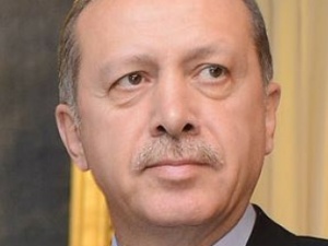 Świat komentuje referendum w Turcji. Erdoğan wydłuża stan wyjątkowy