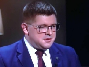 [video] Poseł Rzymkowski: sędzia z pogardą odnosił się do orła w koronie nazywając go gapą na łańcuchu...