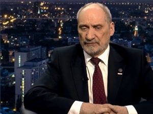 Min. Macierewicz: Tusk i pozostali już we wrześniu 2010 r. wiedzieli, że ciała zamieniono [video]