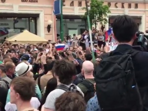 [video] "Putin złodziej!". Rosjanie protestują przeciwko korupcji. Kilkuset zatrzymanych