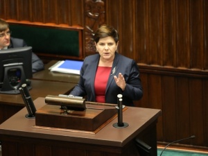 Premier Beata Szydło w Sejmie: Polskie rodziny mogą godnie żyć