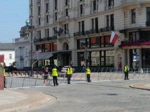 Dziennikarka Wp.pl użala się nad zamknieciem Krakowskiego Przedmieścia. Szeremietiew nie wytrzymał