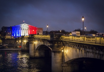 Francja. Rozpoczęła się druga tura wyborów parlamentarnych