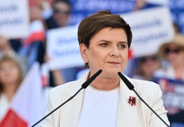 Szydło: Niemcy nawpuszczali nielegalnych imigrantów, a teraz wyrzucają ich do Polski