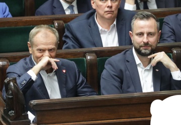 Czy Tusk poradził sobie z powodzią? Jest nowy sondaż