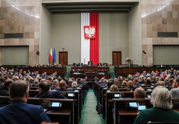 CBOS: Dwóch zwycięzców rankingu zaufania. I żaden nie jest Tuskiem [SONDAŻ]