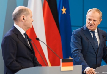 Der Spiegel: Tusk jest rozczarowany i stracił nadzieję, że Scholz mu pomoże