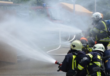 Pożar pociągu pod Poznaniem. Ewakuowano 1000 osób