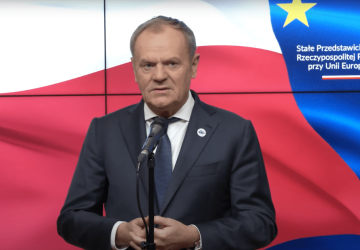 Tusk po cichu zrezygnował. Minister ujawniła o co chodzi