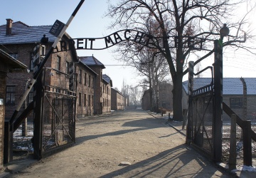 Prezydent USA wskazał, kto przyleci na obchody wyzwolenia obozu Auschwitz