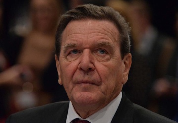 Przyjaciel Putina Gerhard Schroeder trafił do szpitala. Wypalenie zawodowe