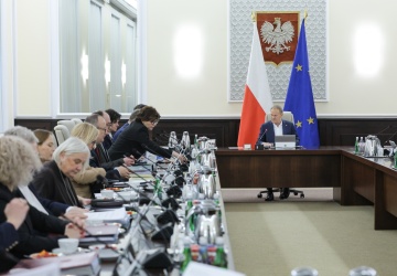 Amerykański instytut przedstawił raport ws. łamania demokracji przez rząd Donalda Tuska