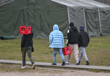 Niemcy: Szef centrum deportacyjnego tuż przy granicy chwali współpracę z Polską. Te słowa mogą niepokoić