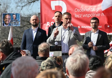 „Tato, co zrobiłeś, żebym nie żyła w tym piekle?” Protest w Zgorzelcu przeciwko nielegalnej imigracji