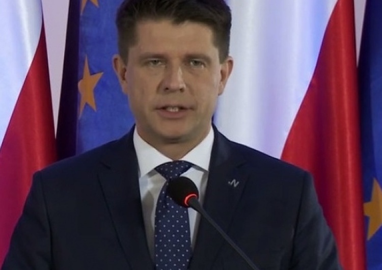  Petru szuka gotówki i... rozsyła prośbę o datki, łamiąc prawo!