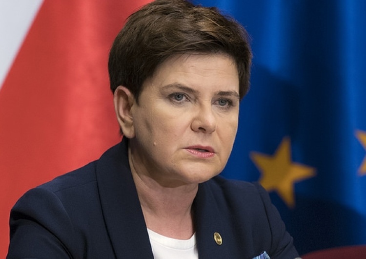 P.Tracz Beata Szydło wspomina ofiary katastrofy smoleńskiej