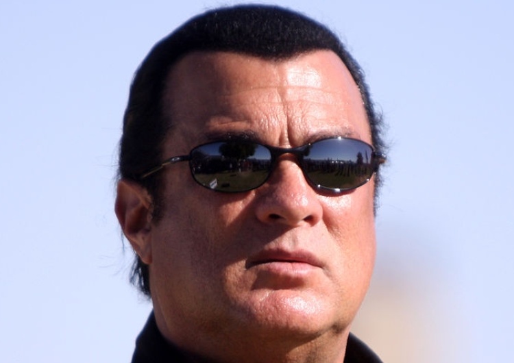  Steven Seagal przyjacielem Putina. Otrzymał rosyjskie obywatelstwo!