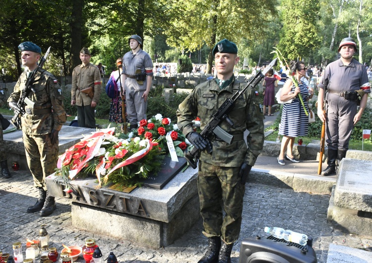 Tomasz Gutry [Nasza Fotorelacja] 1 Sierpnia rocznica powstania na Powązkach