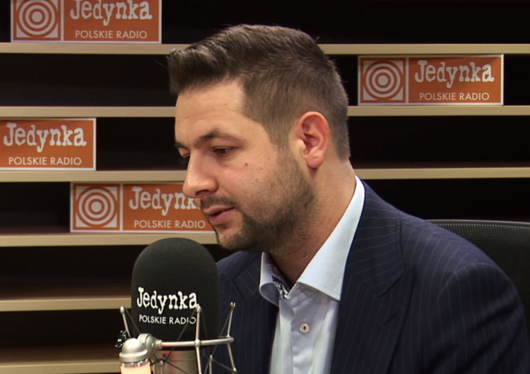  Patryk Jaki: Dzieci idą do szkoły, do przedszkoli, do żłobków, w Warszawie sytuacja jest tragiczna