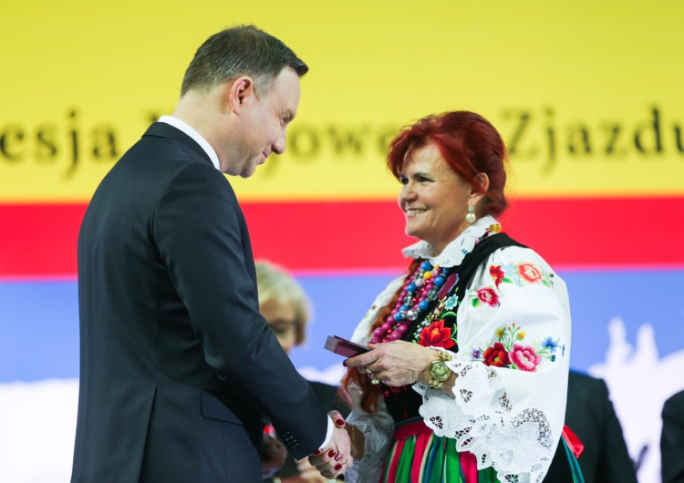 Andrzej Hrehotowicz Prezydent Andrzej Duda odznaczył działaczy NSZZ Solidarność na XXVIII Krajowym Zjeździe Delegatów