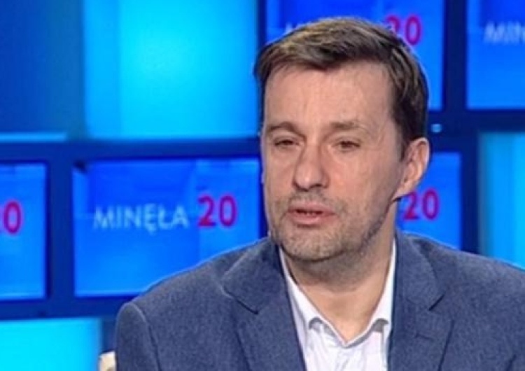 zrzut ekranu Witold Gadowski: Na sali Sejmu znaleźli się bezdomni z urojenia. Ludzie nie chcą się tym interesować