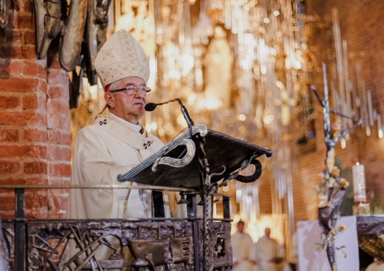  Abp. Głódź podkreślił znaczenie "Solidarności" dla polskiego Kościoła: "To dzięki Wam kiedy Solidarność…"