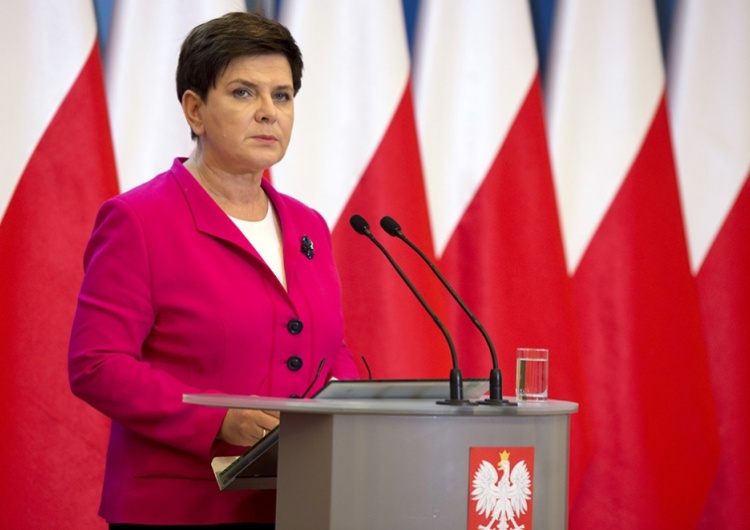 P. Tracz Najnowszy ranking "Wprost": Premier Szydło najbardziej wpływową Polką. Tuż za nią Elżbeta Rafalska