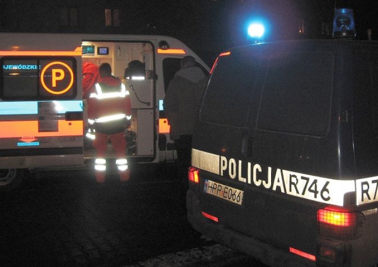  Brawo! Policjanci z Poznania pokazali śląskim kolegom, jak pomóc rodzicom wiozącym dziecko do szpitala