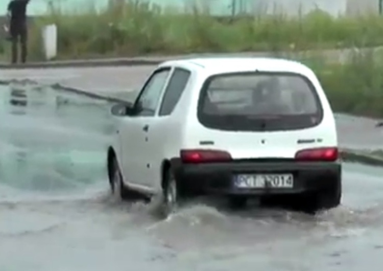  [video] Gwałtowne burze nad Polską. Tysiące odbiorców bez prądu