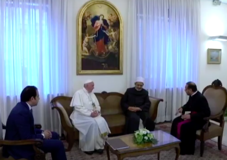 Papież Franciszek i imam Ahmed Al-Tayeb W Watykanie powstanie komisja ds. dialogu islamsko-chrześcijańskiego