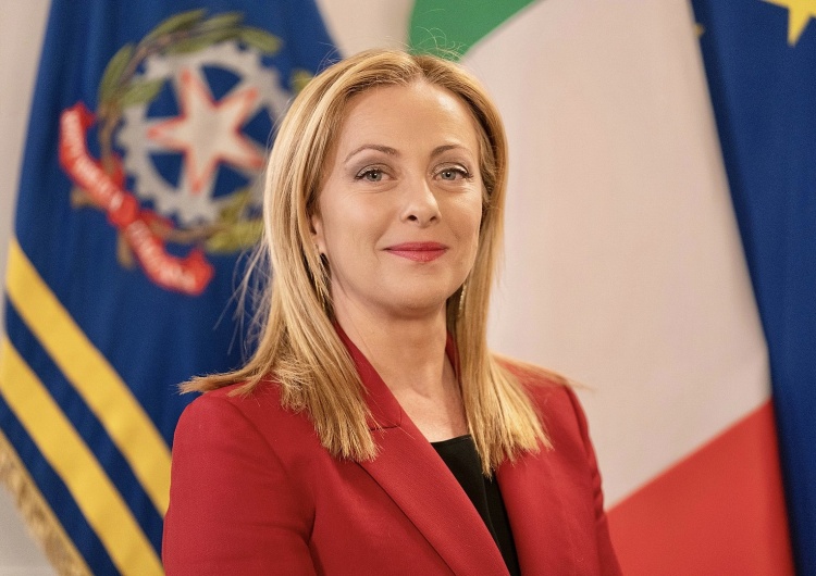 Giorgia Meloni Giorgia Meloni. Trudna droga i mizerne wsparcie UE