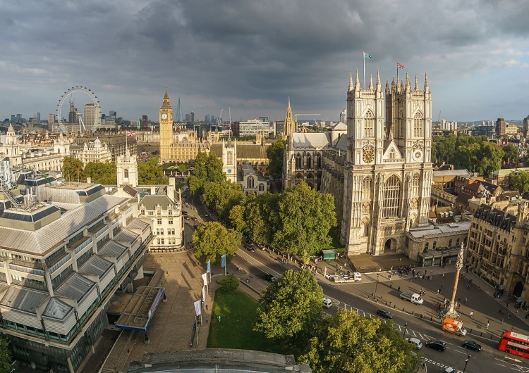 Londyn z widokiem na Opactwo Westminsterskie Opactwo westminsterskie – kościół koronacyjny królów Anglii