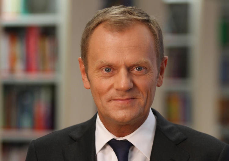 Donald Tusk Tematy przemilczane. Agenda medialna jest zaśmiecona tematami drugorzędnymi