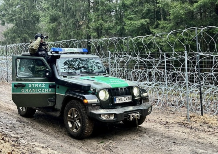 Samochód SG Niespokojnie na granicy polsko-białoruskiej. Straż Graniczna wydała nowy komunikat