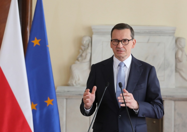 Premier Morawiecki Premier: Tusk wieje i zwiewa idealnie – jak zwiał z Polski do Brukseli, chociaż mówił, że tego nie zrobi