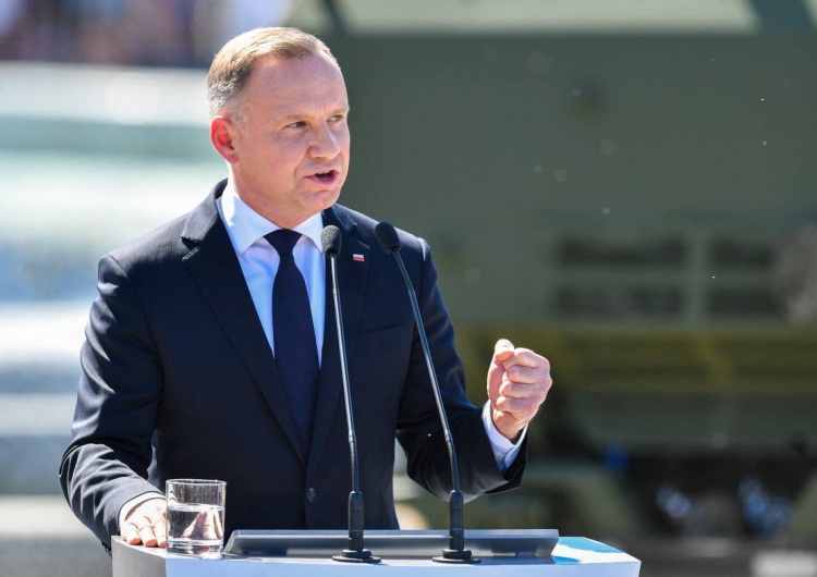 Andrzej Duda Andrzej Duda w dniu Święta Wojska Polskiego: Nie może być powrotu do tamtej błędnej polityki