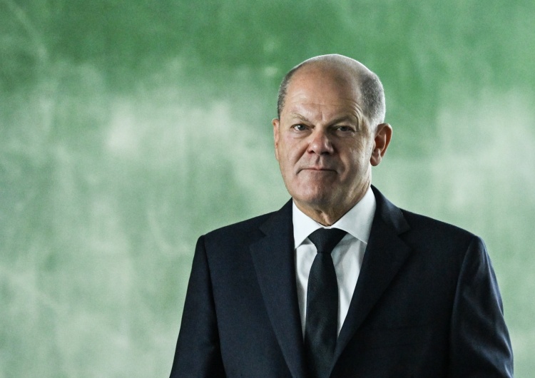 Olaf Scholz Skandal w Niemczech: Pomimo sankcji Niemcy ZWIĘKSZAJĄ import rosyjskiej ropy