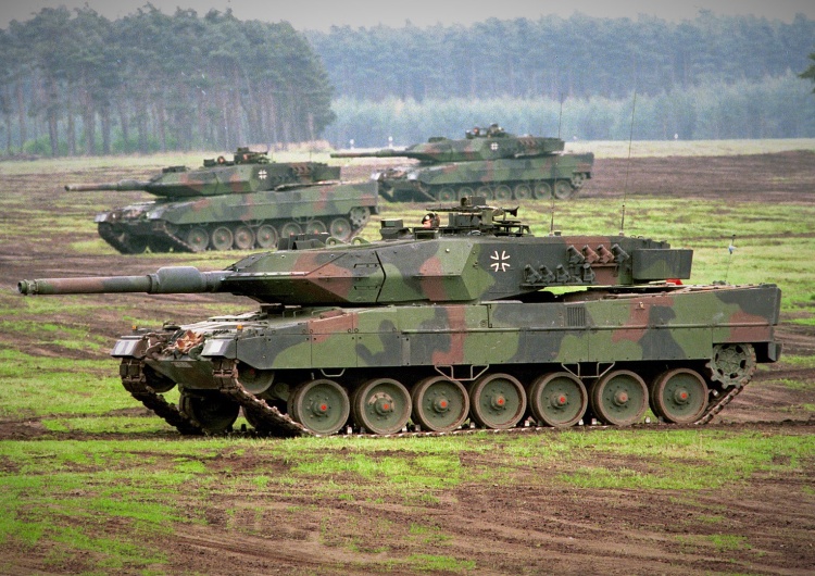 Niemiecki czołg Leopard 2A5 Niemcy obiecali Litwinom brygadę pancerną, ale wyślą bez… czołgów