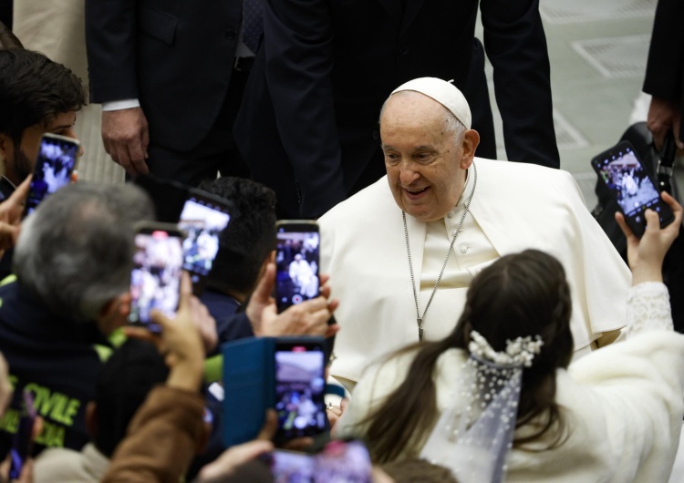 Papież Franciszek Franciszek: Żłóbek źródłem nadziei i radości 