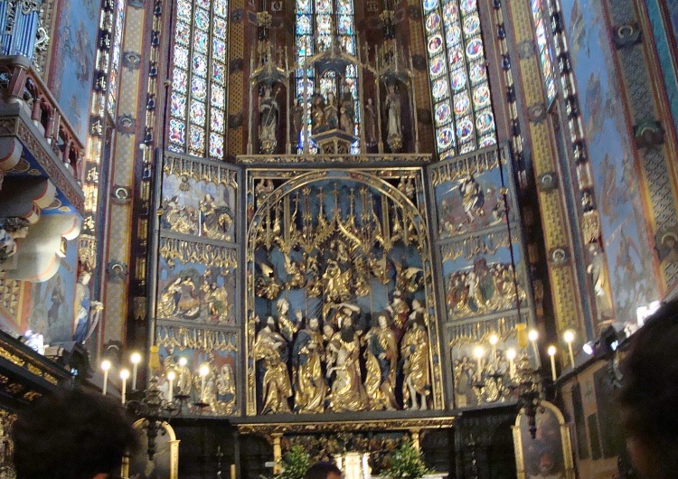 Ołtarz Wita Stwosza w Kościele Mariackim w Krakowie  Kościół w Polsce 2023 – najważniejsze wydarzenia