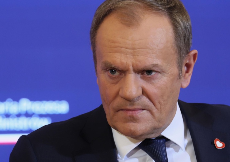 Donald Tusk Prokuratura umorzyła śledztwo ws. inwigilacji dziennikarzy za rządów Donalda Tuska