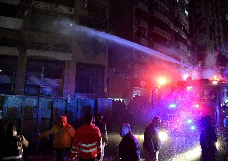 Miejsce eksplozji Potężna eksplozja w Libanie. Nie żyje jeden z liderów Hamasu