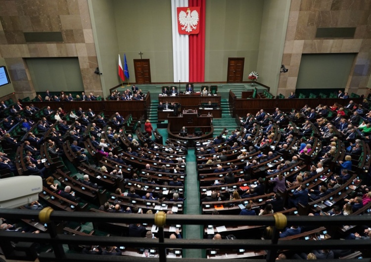 Obrady Sejmu RP Zbigniew Kuźmiuk: Uchwalenie budżetu bez Wąsika i Kamińskiego może skutkować rozwiązaniem Sejmu