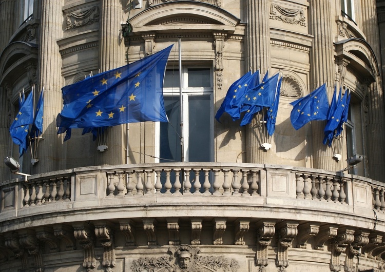 Flagi Unii Europejskiej Nieoficjalnie: Pakiet UE o wartości 50 mld dla Ukrainy coraz bliżej