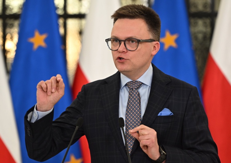 Marszałek Sejmu Szymon Hołownia Hołownia: Kamiński i Wąsik nie są posłami. Jest wyrok - nie ma mandatu