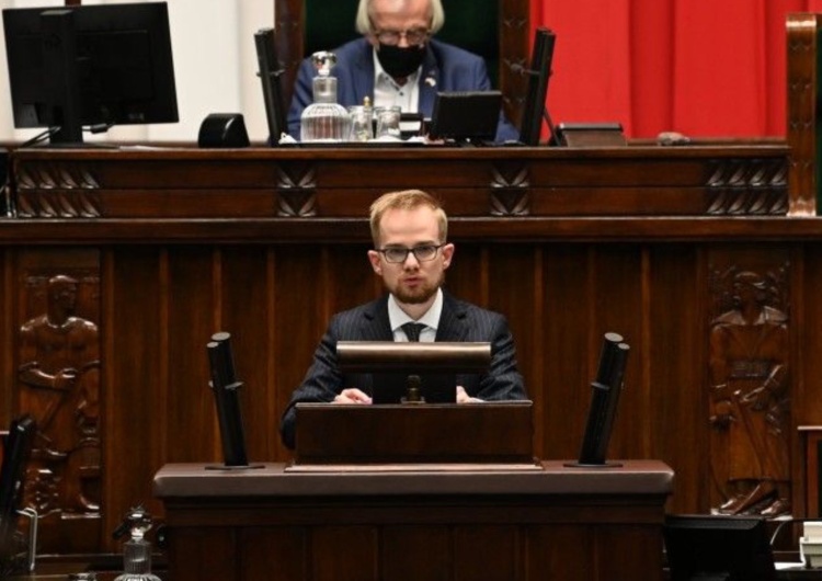 Piotr Patkowski Piotr Patkowski odwołany. Minister finansów tłumaczy