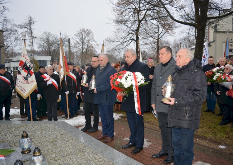  Szef podlaskiej „S” w 35. rocznicę śmierci ks. Suchowolca: Wierzę, że w końcu poznamy sprawców tego morderstwa