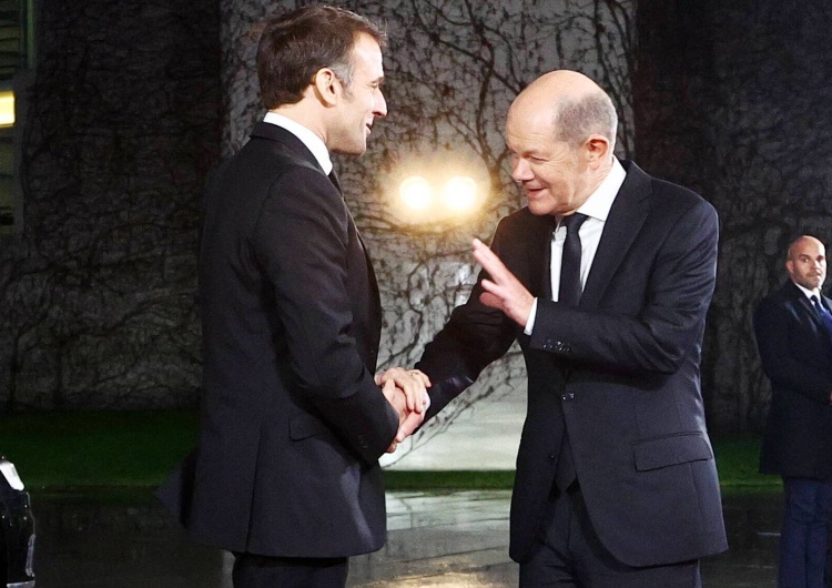 Prezydent Francji Emmanuel Macron i kanclerz Niemiec Olaf Scholz Niemcy ciągną w dół gospodarkę Francji